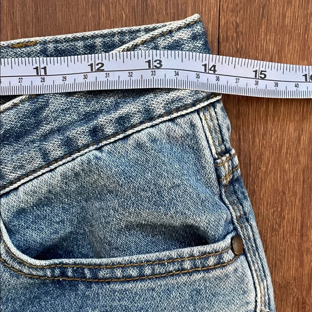 Vintage Classic Blue Denim Jeans - Picture 5 of 7